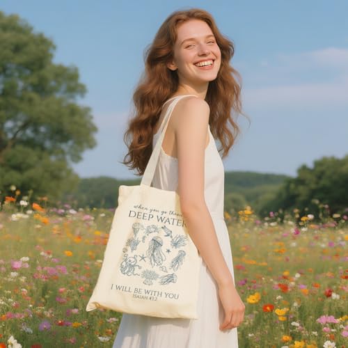 Whale Shark Makeup Bag Canvas Tote Bag Gifts for Women Friend Birthday Beach Shopping Appreciation Christmas - color: Deepwatersisaiah 387