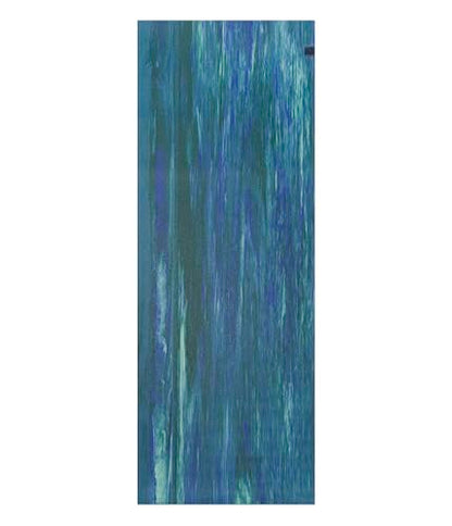 Manduka eKO SuperLite Yoga Mat - 1.5mm Natural Rubber | Foldable & Travel Friendly | Soft Textured Surface | Eco-friendly - color: Blue Toad Marble
