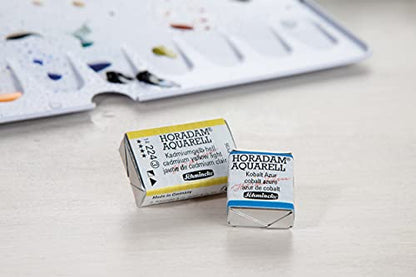 Schmincke Horadam Aquarell Premium 47 x 1/1 pans, 74348097 | incl. porcelain palette, 2 brushes, ONetz - style: 48 x 1/1 pans, Premium Set