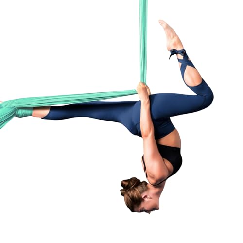 Deluxe Aerial Yoga Hammock Set – 5m/5.5yd Heavy Duty Polyester Aerial Silks Swing for Acrobatic, Circus Arts, Dance – 440lbs Capacity Yoga Trapeze with Extension Straps & Carabiners – Green