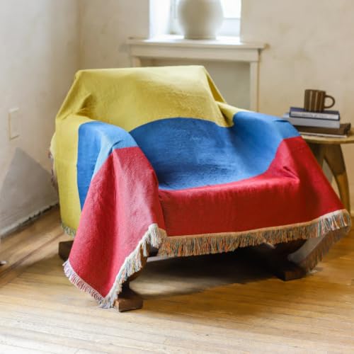 Colombia Flag Woven Throw Blanket – Colombian Blanket for Couch, Bed or Wall – Woven Not Printed – 50x70 Cotton Blend Throw for Colombians Living Abroad - color: Colombia