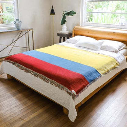 Colombia Flag Woven Throw Blanket – Colombian Blanket for Couch, Bed or Wall – Woven Not Printed – 50x70 Cotton Blend Throw for Colombians Living Abroad - color: Colombia
