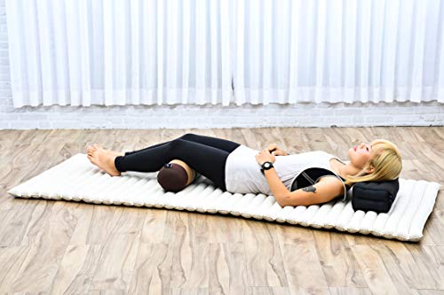 Leewadee Small Yoga Bolster – Shape-Retaining Cervical Neck Roll, Tube Pillow for Comfortable Reading, Kapok Filling, 22 x 6 x 6 inches - color: Sf10 - Brown