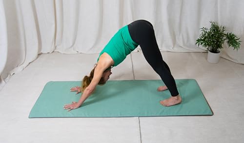 Yoga Dood Large Sweat Absorbent Yoga Mat Towel - Non Slip Design for Hot Yoga - Ultra Soft, Quick Dry, Machine Washable - Ideal for Pilates, Gym - Fits Standard Yoga Mats - Eco-Friendly Material