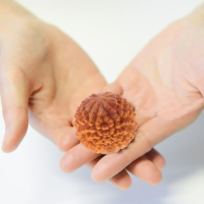 Ipetboom 2Pcs Durian-Shaped Wood Hand Massage Balls, Rolling Hand Massager for Finger Acupoint Therapy and Muscle Knot Relief Compact Fitness Supply for Exercise and Relaxation
