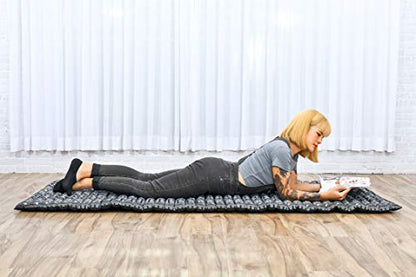 Leewadee - Foldable Floor Mattress - Japanese Roll Up Futon -Trifold Tatami Mat- Guest Floor Bed - Camping Mattress - Thai Massage Mat, Kapok Filled, 75 x 28 inches, Black | Foldable and breathable mattress for sleeping, yoga, meditation & massage. Ideal