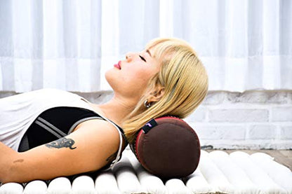 Leewadee Small Yoga Bolster – Shape-Retaining Cervical Neck Roll, Tube Pillow for Comfortable Reading, Kapok Filling, 22 x 6 x 6 inches - color: Sf19 - Red, Brown