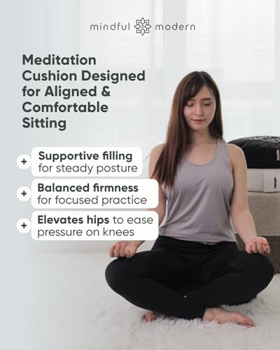 Mindful & Modern Large Meditation Cushion for Zafu Yoga - Meditation Pillow for Sitting on the Floor - Buckwheat Hull Filled Yoga Cushion with Removable, Washable 100% Cotton Cover and Carry Handle - color: Round - Black