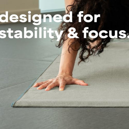 S&T INC. Aura Microfiber Yoga Mat Towel with Grip, 24" x 72", Grey | Silicone Grip Backing, Soft and Absorbent, Quick-Dry for Gym, Pilates, and Hot Yoga, Compact for Gym Bag, Machine Washable - color: Grey