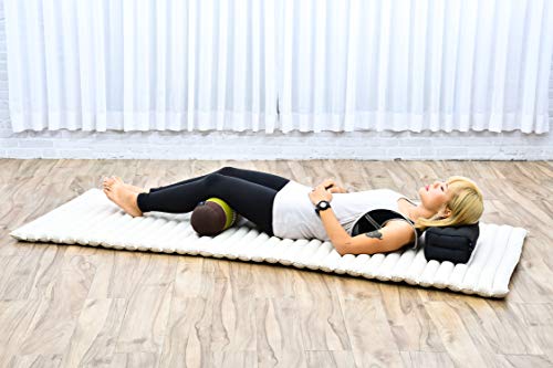 Leewadee Small Yoga Bolster – Shape-Retaining Cervical Neck Roll, Tube Pillow for Comfortable Reading, Kapok Filling, 22 x 6 x 6 inches - color: Sf20 - Brown, Green
