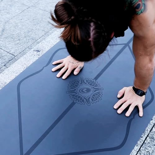 Liforme Special Yoga Mat - Patented Alignment Design, Ultimate Grip - color: Gray
