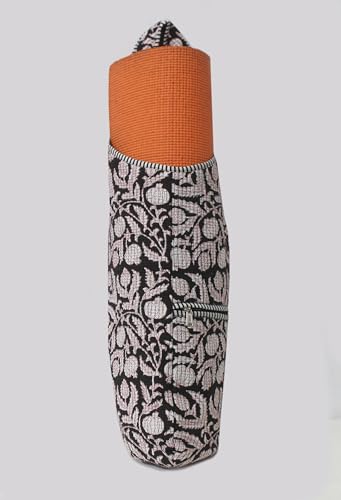 INDIAN CRAFT CASTLE Yoga Mat Bag | Tote Mat Bag | Sling Yoga Tote w/Large Side Pocket & Zipper Pocket | Yoga Mat Carrier Fits Most Size Mats - color: Black & Pink