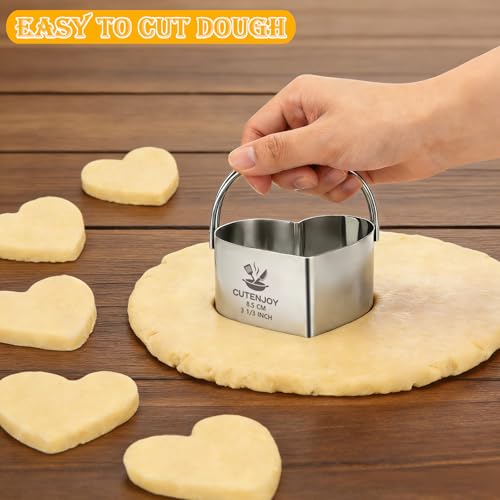 Heart Cookie Cutters, 5 Piece Biscuit Cutters with Handle | Professional Stainless Steel Baking Essential Tools for Valentine's Day, Sandwiches and Heart-Shaped Cookies - size: 5 Sizes Heart Cutters With Handle