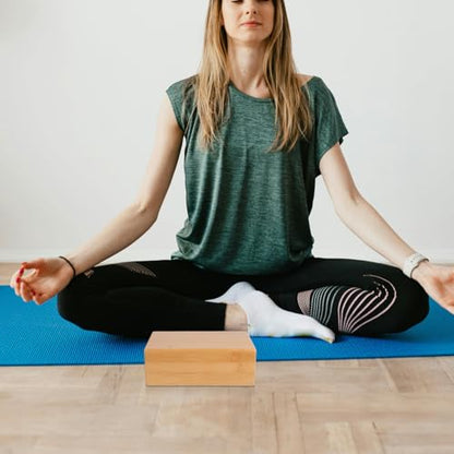 VANZACK Bamboo Yoga Brick Wooden Yoga Block for Training Dance Practice Home Fitness Smooth Surface Natural Material Portable Auxiliary Tool 9.05 X 5.90 X 2.95 in