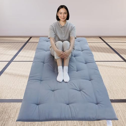 FindPanda Japanese Futon Floor Mattress, Folding Tatami Mat Sleeping Pad,Roll Up Kids Floor Lounger
