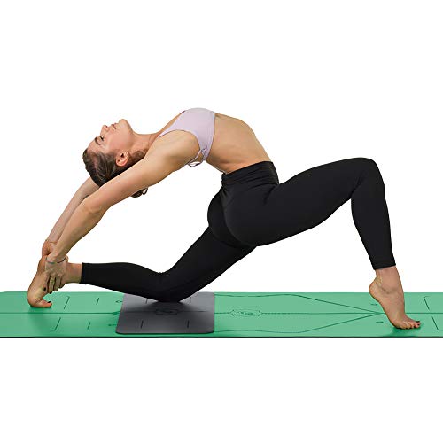 Liforme Yoga Pad - Revolutionary Alignment System, Advanced Non-Slip Grip | Eco-friendly, Non-Toxic, Sweat-Resistant, 4.2mm thick pad for knee, elbow and hand support during Yoga, Free Yoga Bag - color: Gray