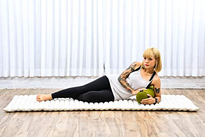 Leewadee Small Yoga Bolster – Shape-Retaining Cervical Neck Roll, Tube Pillow for Comfortable Reading, Kapok Filling, 22 x 6 x 6 inches - color: Cl23 - Green