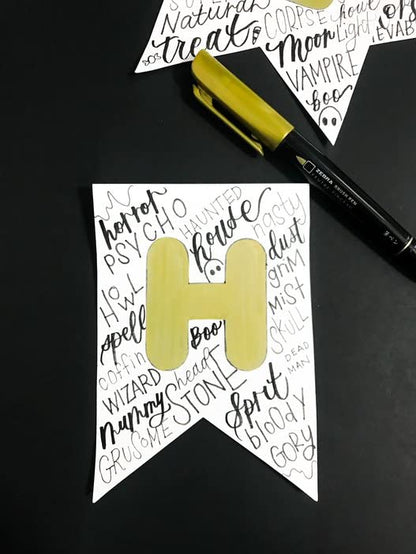 Zebra Pen, Metallic Brush Pens, Gold, Silver, and Rose Gold Ink, Medium Brush Tip Mimics Artist’s Paint Brush for Calligraphy and Lettering, Acid-Free Ink for Light and Dark Paper, 3-Pack (01603) | Acid-Free, Metallic Gold, Silver and Rose Gold Ink, Brush