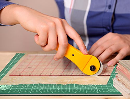 Rotating Self Healing Cutting Mat 8x8 (7" Grid), for Quilting | Great for Scrapbooking, Quilting and Paper Crafts. Smooth, Non-detachable Rotation, Warp-Proof & Odorless, EN 71-3 Certified.