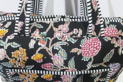 INDIAN CRAFT CASTLE Tote Bag with Yoga Mat Carrier Pocket Carryall Shoulder Bag for Office, Workout, Pilates, Travel, Beach and Gym - color: Black & Pink