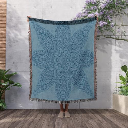 3dRose Blue Big Elegant Fractal Flower Mandala Woven Blanket