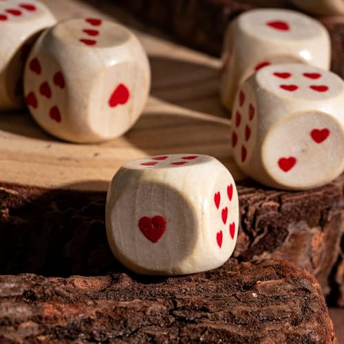 10PCS 16mm D6 Dice Set Heart Wooden 6 Sided Dice for D&D Board Games - color: D6-heart