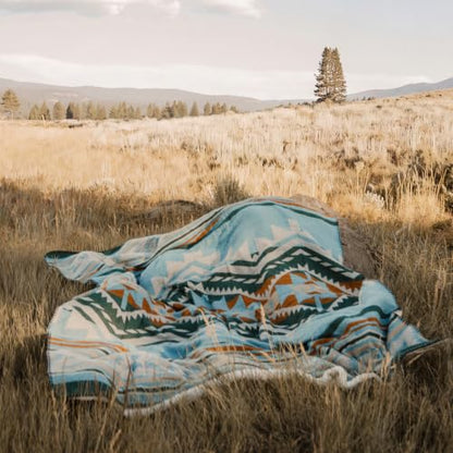 Aztec Blanket with Soft Sherpa Fleece, Southwestern Blankets for Camping, Boho Throws - color: Aqua Blue, size: 60" x 80"