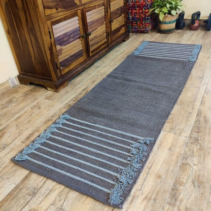 Indian Handmade100 % Organic Anti Skid Multi Colour Cotton Yoga Mat - Eco-Friendly Hand-Woven Rug - Non-Slip & Thick (24”x72”x5mm) for Hot yoga & Everyday Fitness at Home - Comfortable & Foldable Extra-Long Mat - color: Grey