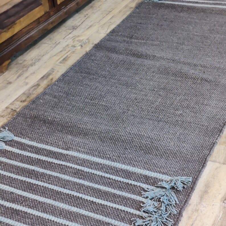 Indian Handmade100 % Organic Anti Skid Multi Colour Cotton Yoga Mat - Eco-Friendly Hand-Woven Rug - Non-Slip & Thick (24”x72”x5mm) for Hot yoga & Everyday Fitness at Home - Comfortable & Foldable Extra-Long Mat - color: Grey